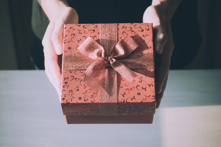 初中女生渴望收到的礼物（14～15岁女生喜欢什么礼物）